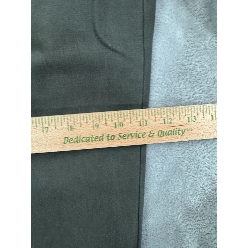 Eddie Bauer Chino Pants Mens 38x30 Green Classic Fit Pleated Wrinkle Resistant - Picture 10 of 16